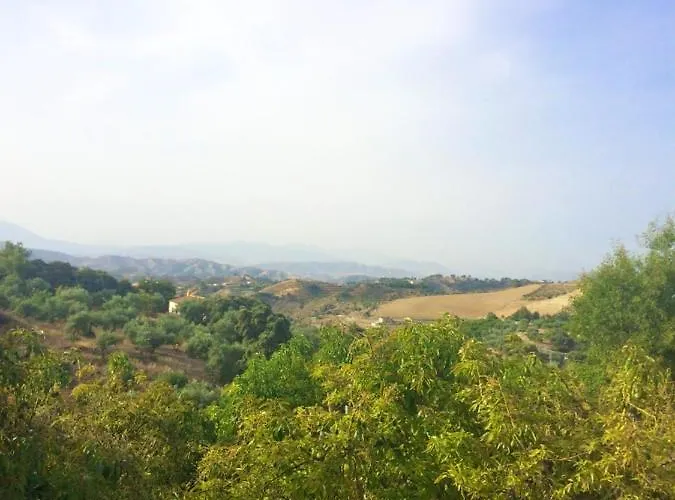 Spacious With Pool In Coin: 300 M², Mountain View